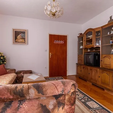 شقة Ruzica